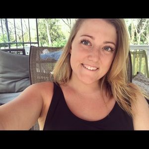 Meet your Posher, Alyssa